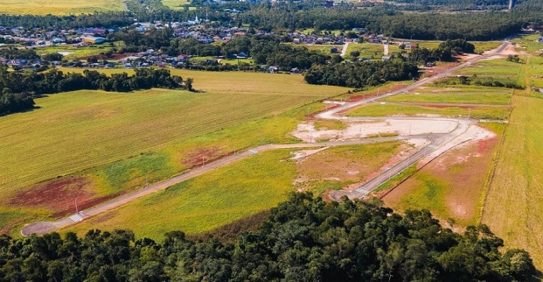 Vida tranquila e rodeada de verde não precisa ser afastada da cidade